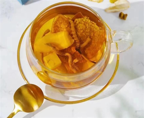 冬蟲夏草營養(yǎng)酒的制作方法 冬蟲夏草怎么泡酒？