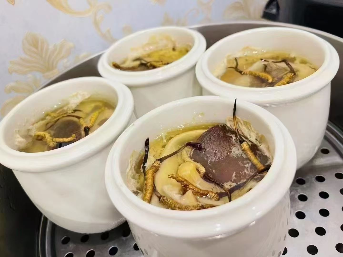 冬蟲(chóng)夏草燉什么最好？5種黃金搭配讓滋補(bǔ)效果翻倍