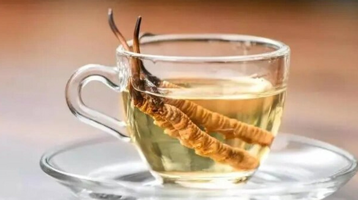 冬蟲夏草泡水喝：正確方法與實(shí)用指南