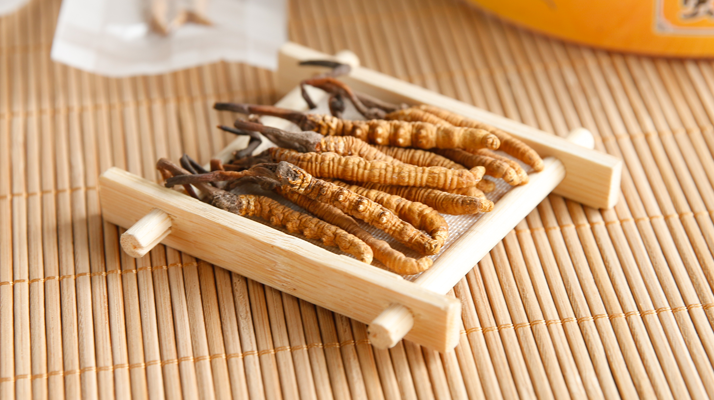 小孩多大可以喝冬蟲夏草？ 