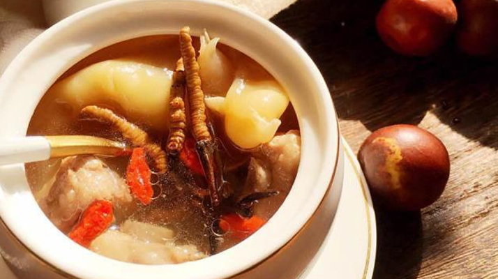  石斛、冬蟲夏草、西洋參、枸杞搭配，如何吃更養(yǎng)身？